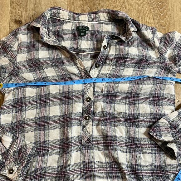Roots Oversized Plaid Flannel Henley - Picture 14 of 16